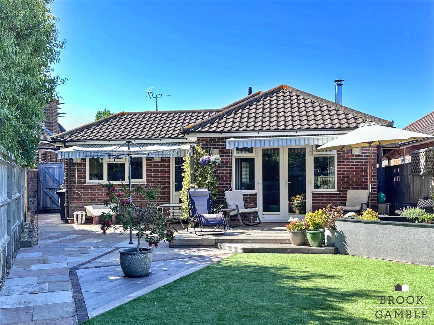 4 Bedroom Bungalow. Broad Road in Eastbourne, East Sussex 2
